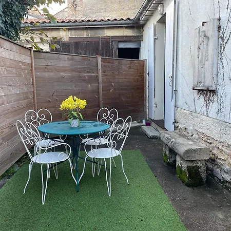 La Maisonnette En Medoc *